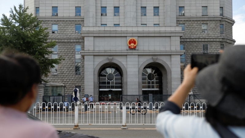 یک منتقد رئیس جمهور چین به ۱۸ سال زندان محکوم شد     