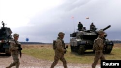Ushtarët amerikanë në vendin Orzyzh në Poloni në kuadër të NATO-s