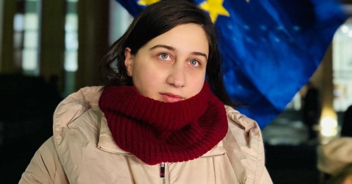 მარიამ სიჭინავას ანგარიშები დაუყადაღეს მას შემდეგ რაც აქტივისტს პარლამენტარმა უჩივლა