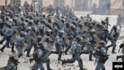 Співробітники спецпідрозділу «Беркут» під час подій у Києві взимку 2014 року