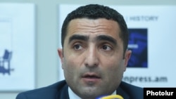 Armenia -- Kotayk Governor Romanos Petrosian at a news conference in Yerevan, April 29, 2019.