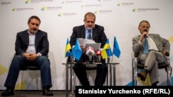 Пресс-конференция крымских татар о перекрытии границы с Крымом 