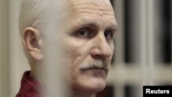 Правозащитник Алесь Беляцкий, 02 ноября 2011 г.