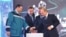 Архівне фото: в Тобольську президент РФ Володимир Путін (праворуч), голова правління «Новатека» Леонід Міхельсон (другий праворуч), генеральний директор холдингу СІБУР Дмитро Конов (в центрі) запускають виробництво поліпропілену компанії «Тобольськ-Полімер»