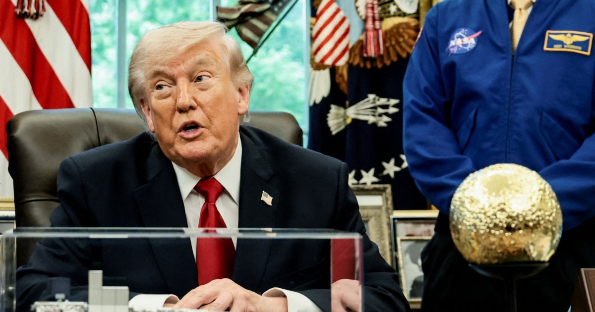 Trump, Putin Discuss Temporary Cease-Fire In Ukraine War