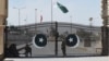 Pakistani soldiers stand guard at the closed Pakistan-Iran border in Taftan in 2020