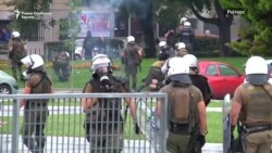 Во Солун солзавец и шок бомби на протестите против договорот за името