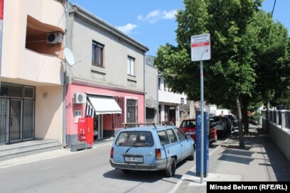 Mostar noc za jednu Ona traži