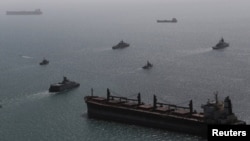 Brodovi tokom zajedničke mornaričke vežbe Irana i Rusije u južnim vodama Irana. Fotografiju je objavila iranska vojska 19. februara 2026.