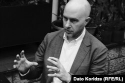 ერიკ სკოტი თბილისში, თავის წიგნზე გვესაუბრება, 2025 წლის სექტემებრი