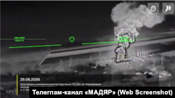 Скриншот с видео СБС Украины, на котором запечатлена атака по электроподстанции ПС 220 кВ «Марьяновка»