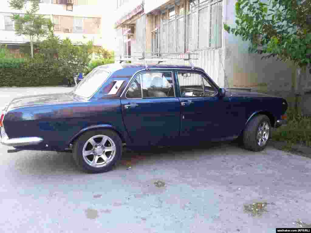 "Gaz-24" kysymly ulag. Aşgabat