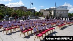 Performans nevladinih organizacija u znak kritike zbog više od 20 pokušaja formiranja Skupštine, 27. maj 2025.