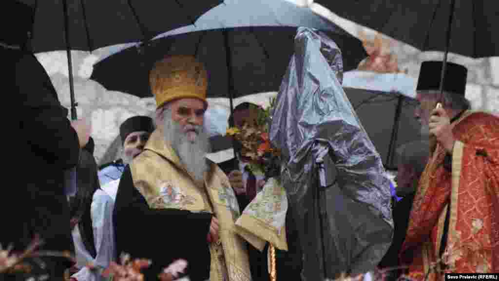 Nalaganje badnjaka, Srpska pravoslavna crkva.