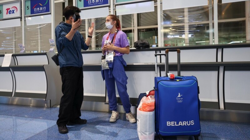 Отказавшуюся ехать домой спортсменку из Беларуси перевезли в «безопасное место» в Токио