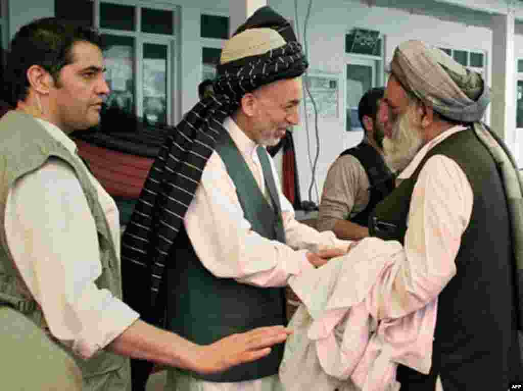 کرزی 2008