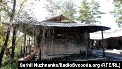 Наслідки пожежі в будинку колишньої голови Нацбанку Валерії Гонтаревої в селі Гореничі біля Києва, 17 вересня 2019 року