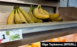 И бананы – Псков и Хабаровск