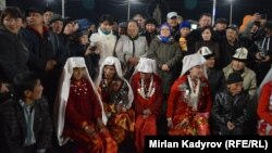 2017 жылы Қырғызстанның Нарын облысына көшіп келген Памир қырғыздары.

