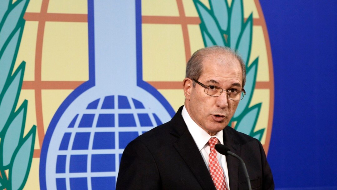 Organization for the Prohibition of Chemical Weapons Director-General Ahmet Uzumcu addresses a news conference in The Hague on October 9.