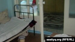 В палате инфекционной больницы Алматы. Иллюстративное фото.