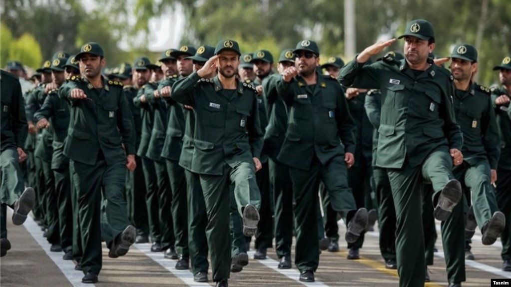 IRGC troops (file photo)