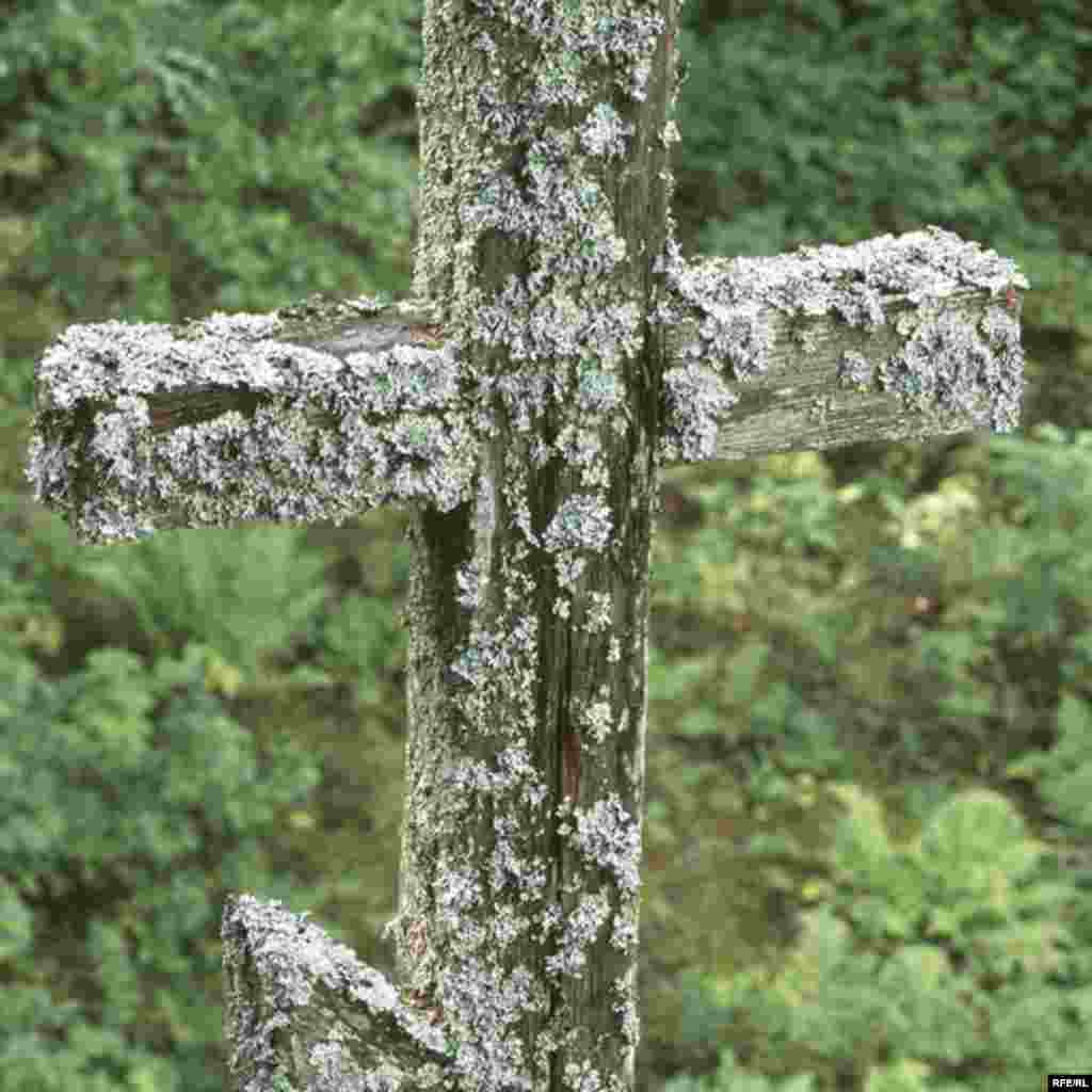 Russia's Vanishing Wooden Churches #39