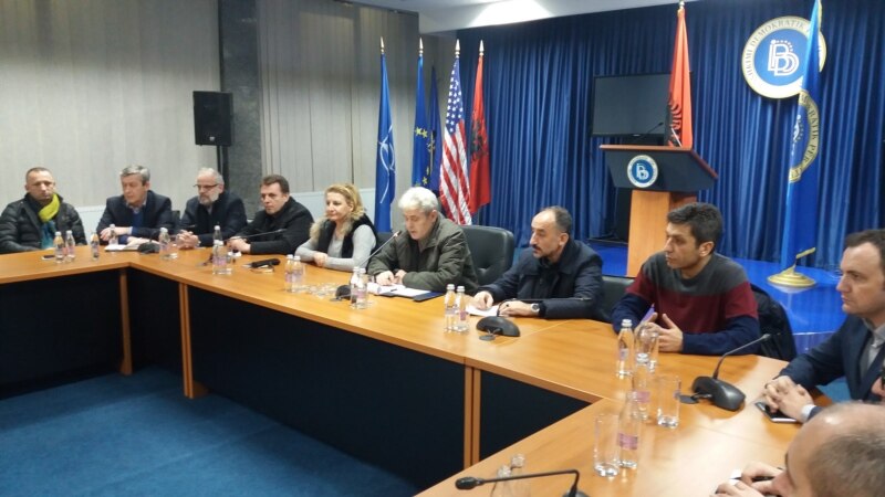 ДУИ: ВМРО-ДПМНЕ и СДСМ се обединети против барањето премиер Албанец 