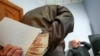 Новосибирск: бывшего борца с коррупцией осудят за взятку