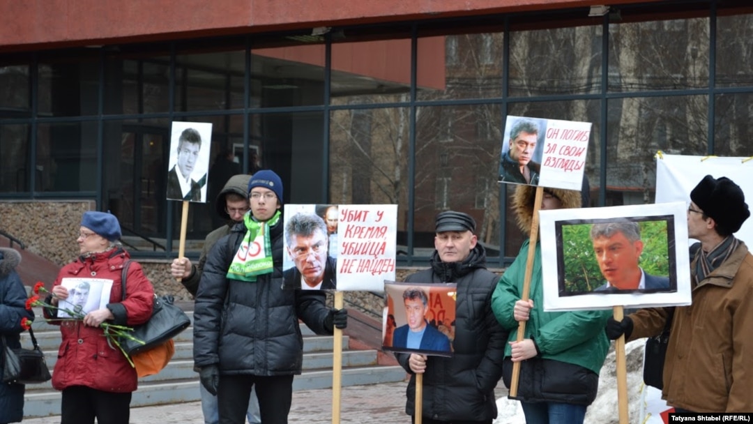 Акция в память о Борисе Немцове в Новосибирске