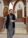 Moldova: The parish priest from the village of Morenii Noi, Ungheni district, Oleg Lishciuc is also a social worker in Ungheni.
