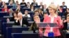 Новообрана голова Європейської комісії Урзула фон дер Лаєн представляє свою команду в Європейському парламенті в Страсбурзі