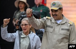 Сілія Флорес та Ніколас Мадуро