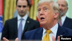 Документ вимагає від президента США Дональда Трампа вивести американські війська з конфлікту з Іраном, якщо тільки Конгрес спеціально не дозволить військові дії в регіоні
