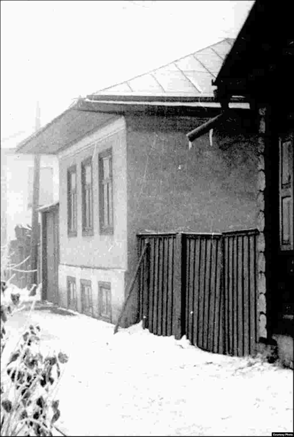 Moldoveni deportați de sovietici în 1941 - Din albumul Elenei Șișcan