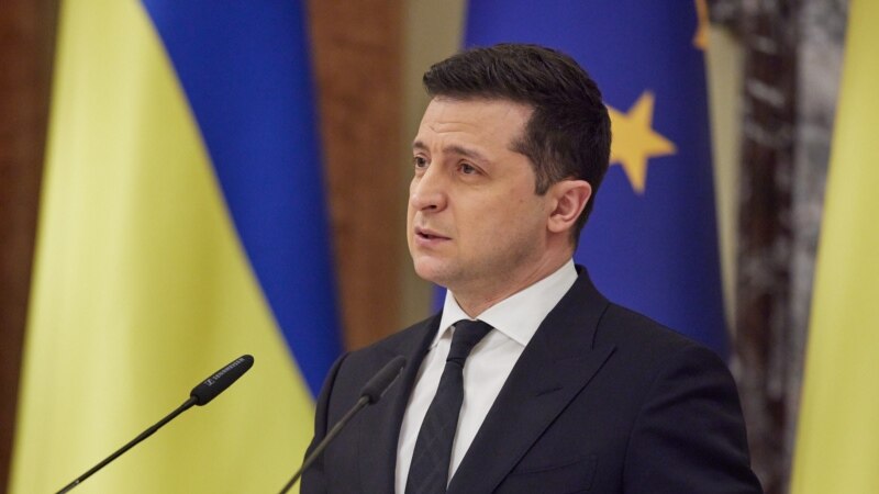 Prezident Zelenskiy Romaniya devlet başını «Qırım platformasınıñ» sammitinde iştirak etmege davet etti