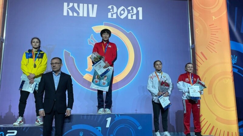 Киевде Айсулуу Тыныбекова алтын медаль тагынды