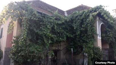 Cauta i casa de cautare 37