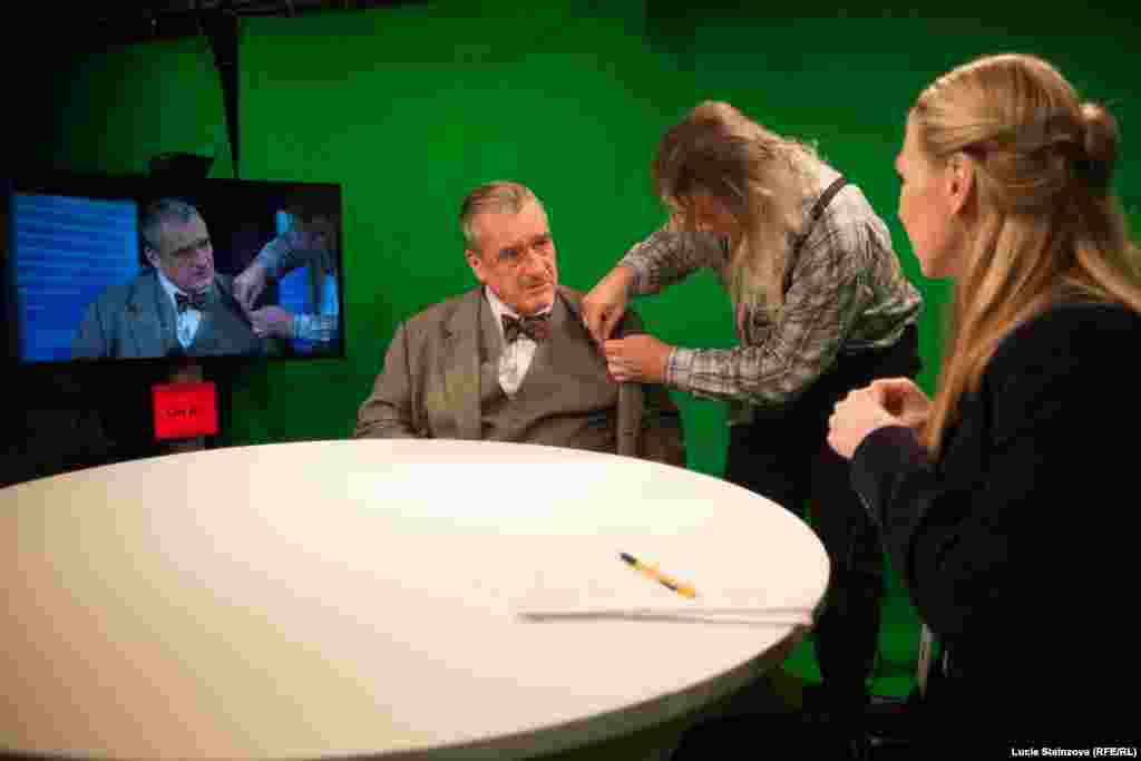 Czech Republic -- Karel Schwarzenberg at Current Time TV, studio, RFE/RL headquaters, Prague, March 5, 2015