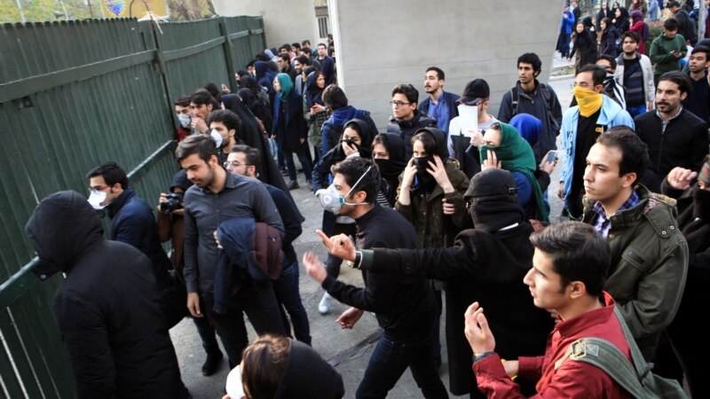 Втора недела протести во Иран 