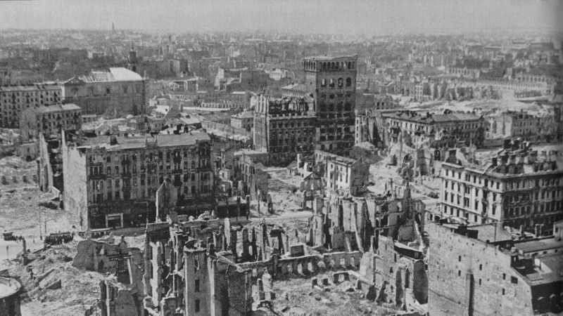 МИД Польши: Варшаву в 1945 году не освободили, а принесли новую неволю