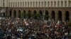 Mii de bulgari au ieșit luni în stradă pentru a cincea zi consecutivă