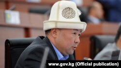 Канатбек Исаев.