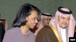 Кондолиза Райс встретилась с министром иностранных дел Кувейта шейхом Мохаммедом ас-Сабахом