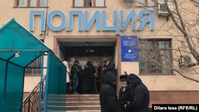 Ер адамның құмарлықпен сиқырды соратын видеосы