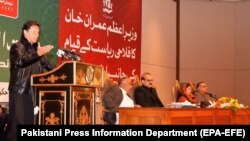 Պակիստանի վարչապետ Իմրան Խանը ելույթ է ունենում աջակիցների հավաքում, արխիվ