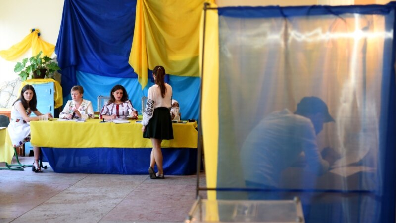 Крымские голоса на местных выборах в Украине: как голосовать переселенцам 