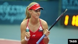 В Сиднее-2000 Елена Дементьева была серебряным призером, а теперь завоевала золото