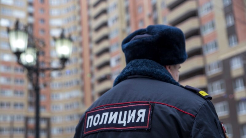 Полицейские из-за "жалоб соседей" пришли в штаб Навального в Ростове-на-Дону