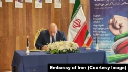 ალექსანდრე ხვთისიაშვილი ირანის საელჩოში იმყოფებოდა და სამძიმრის წიგნში გაკეთებული ჩანაწერით გამოთქვა „სამძიმარი და სოლიდარობა ირანის მიმართ“, - იუწყება ირანის საელჩო.